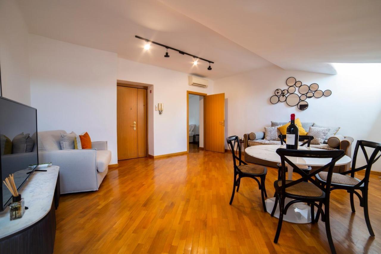 Inn Lucina 35 Рим Екстериор снимка